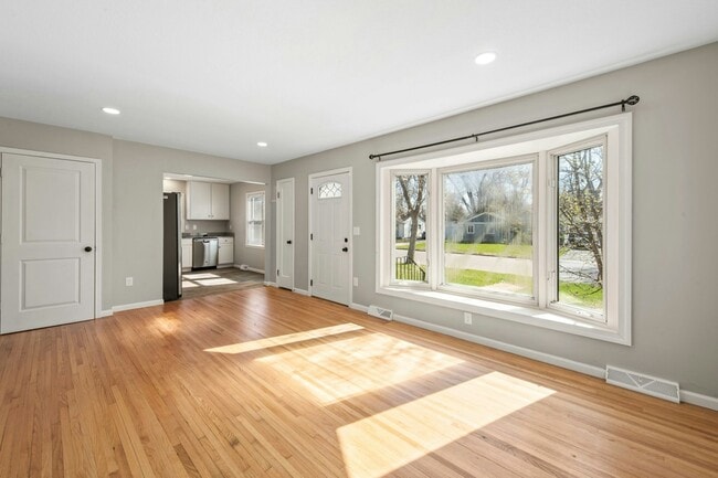 Building Photo - 6520 Stevens Ave