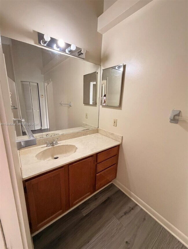 Building Photo - 13785 Bottlebrush Ct