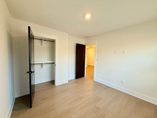 Building Photo - 2803 Fordwood Dr