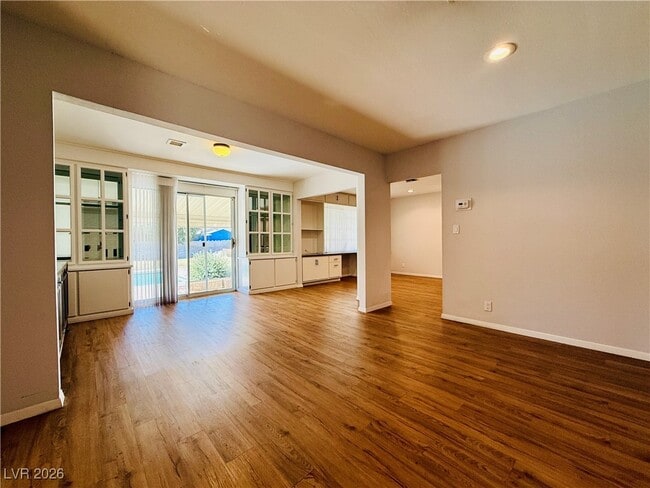 Building Photo - 1208 Buehler Dr