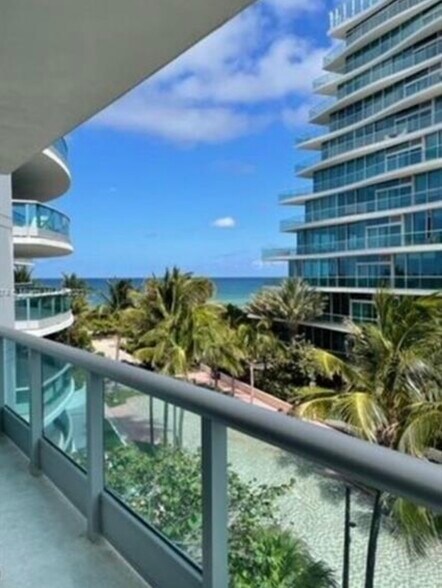 Building Photo - 9401 Collins Ave