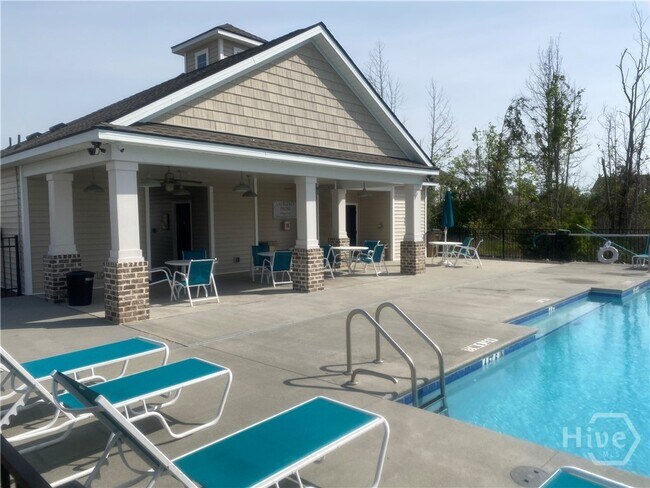 Building Photo - 654 Hogan Dr