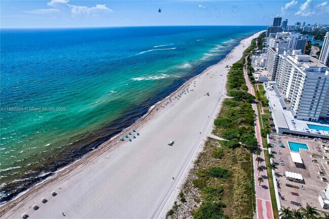 Building Photo - 5700 Collins Ave