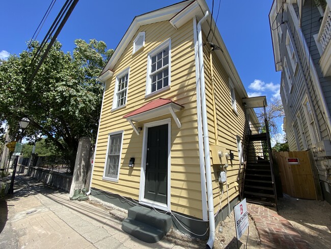 Primary Photo - 64 Columbus St