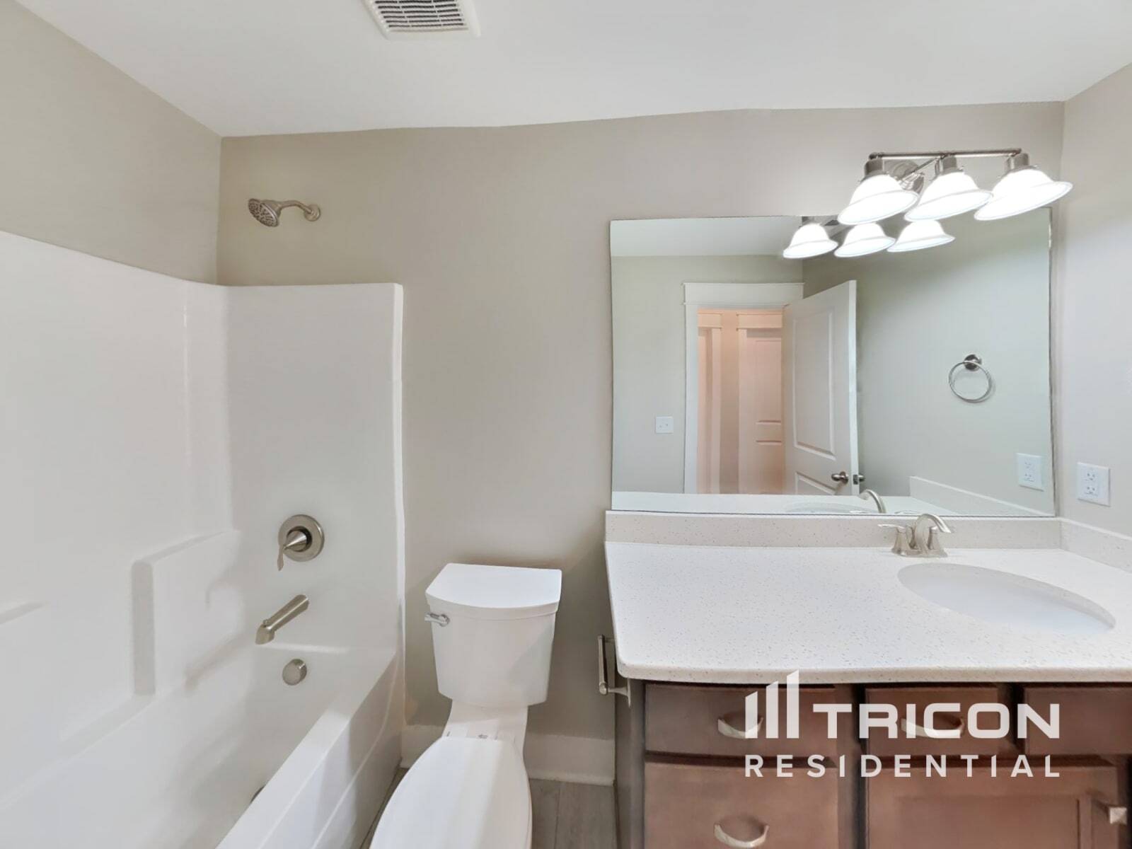 Building Photo - 1406 Cotillion Dr