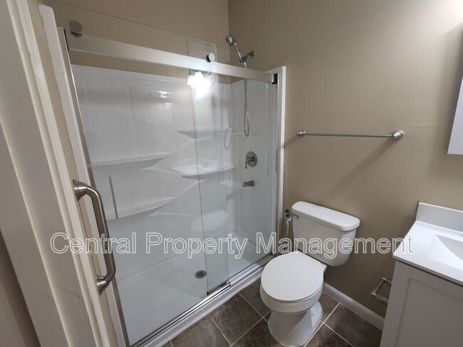 Building Photo - 1 Redwolf Ln