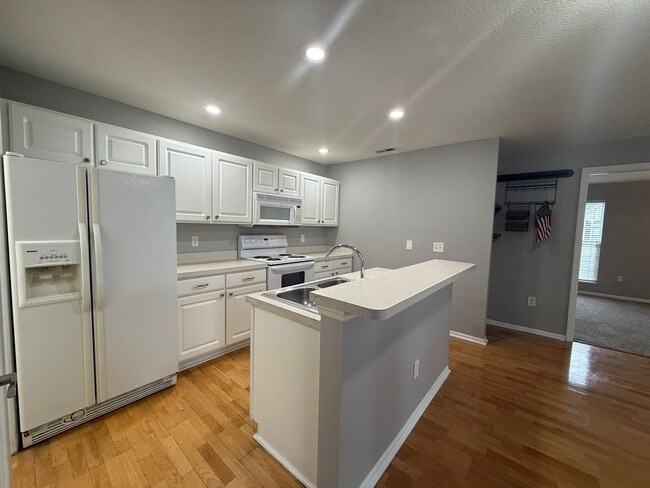 Building Photo - 5604 Vintage Pl