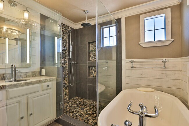 Building Photo - 36269 W Cartegna Ln