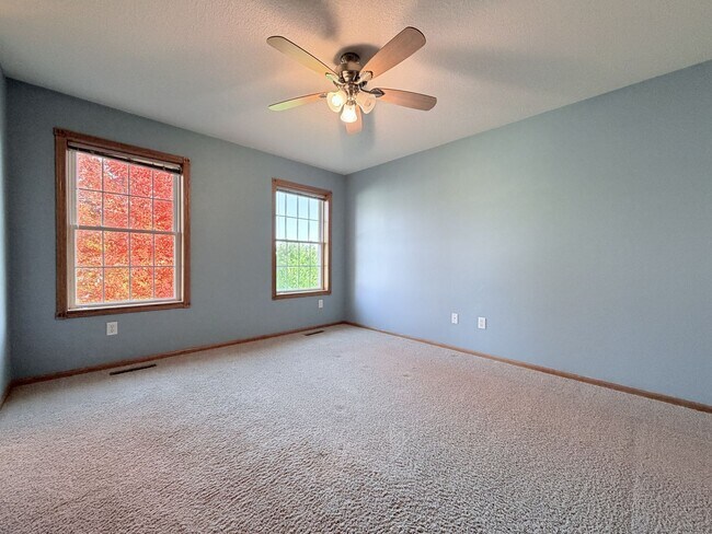 Building Photo - 2374 Kristian St