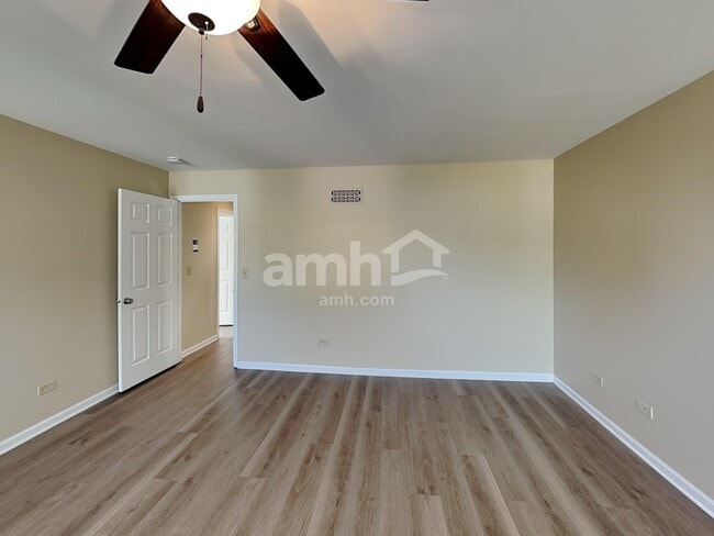 Building Photo - 2200 Brindlewood Dr