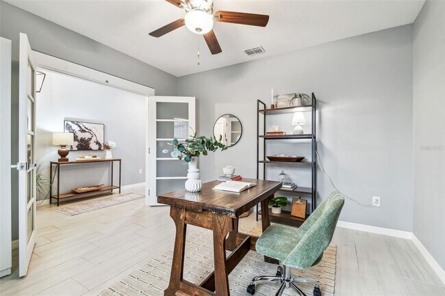 Building Photo - 8887 Little Bluestem Dr