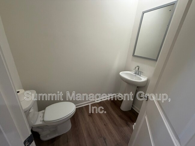 Building Photo - 1506 Aralynn Ct