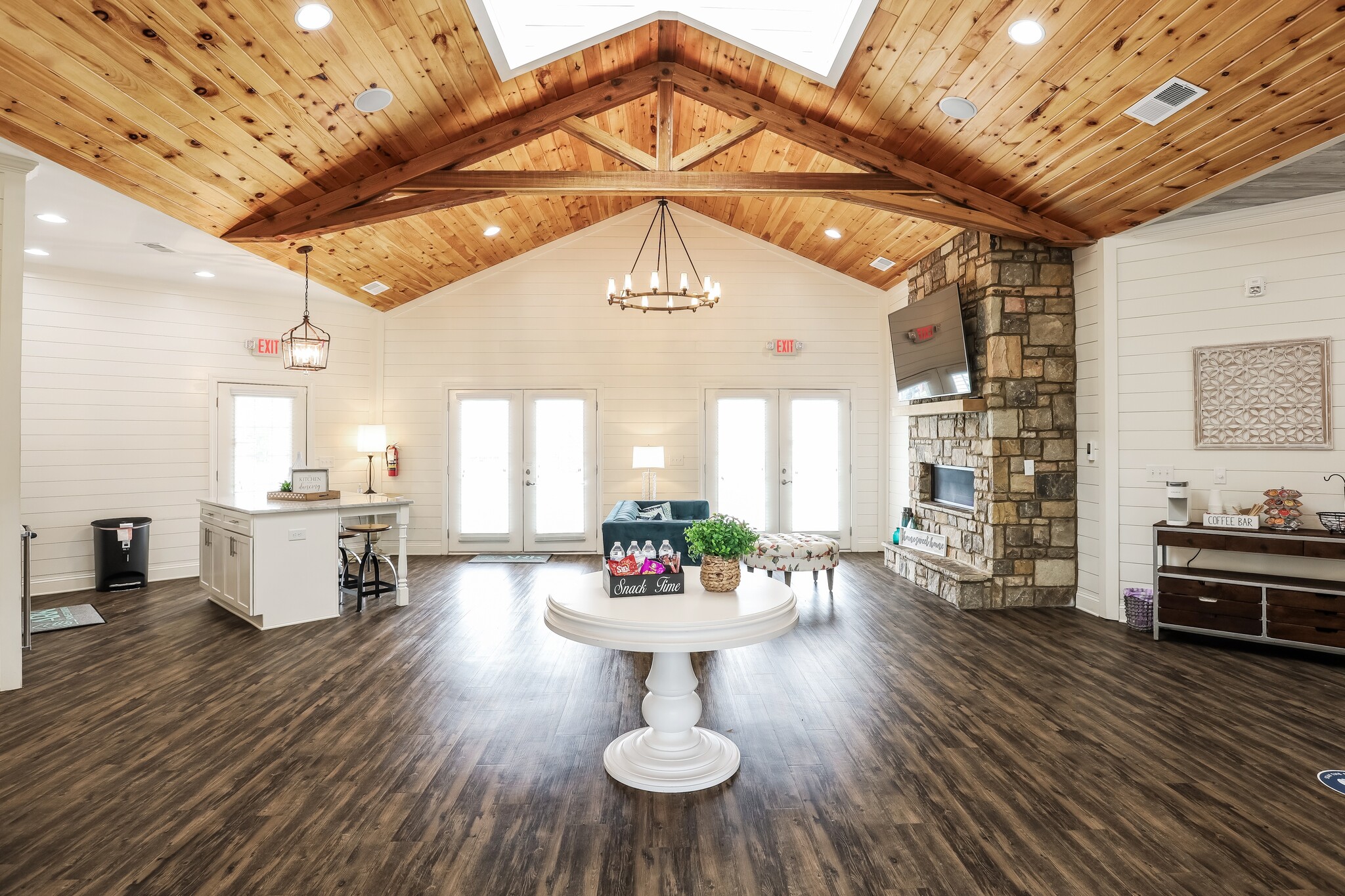 Building Photo - 240 Riley Cir