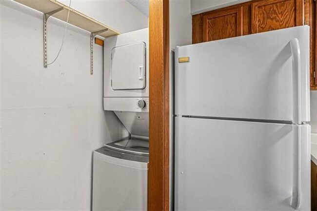 Building Photo - $1,250 | 2 Bedroom, 1 Bathroom Condo | No Pets | Available for Immediate Move In!