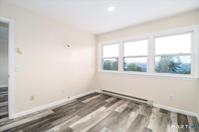 Building Photo - 17 Fordyce Ct
