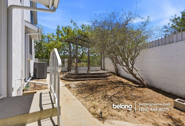 Building Photo - 4701 Don Porfirio Pl