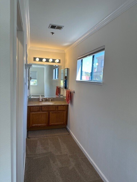 Building Photo - 304 Mariner Way