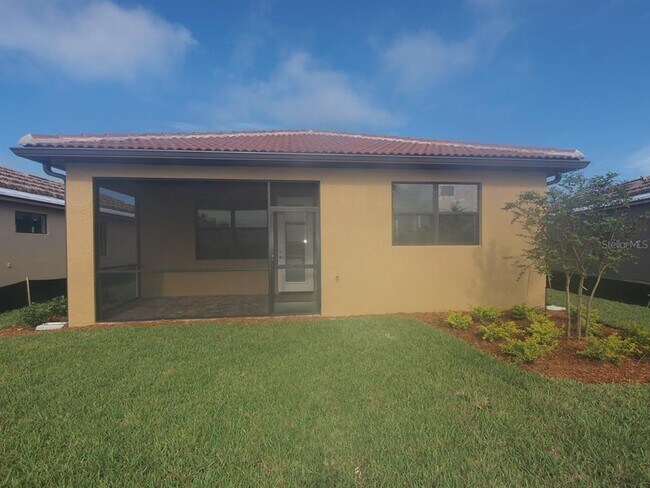 Building Photo - 19224 Isadora St