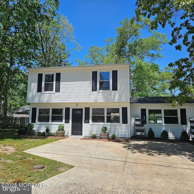 Primary Photo - 110 Harwich Am St