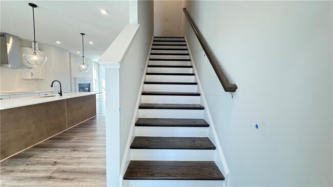 Building Photo - 1043 Bullpen Bluffs