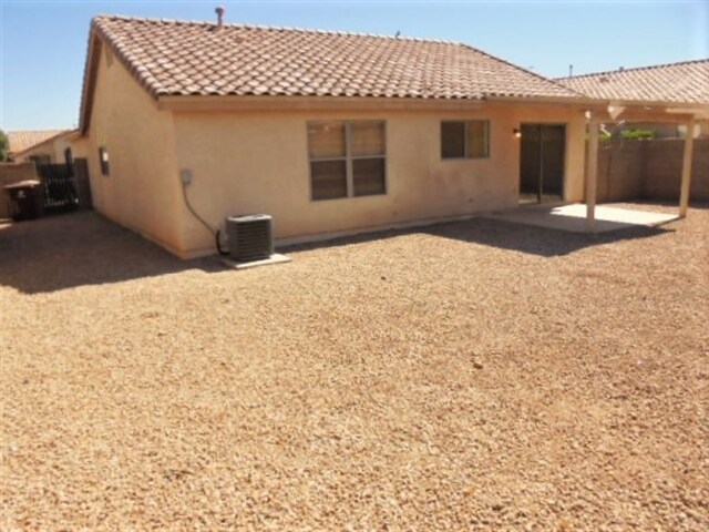Building Photo - 10778 W Louise Dr