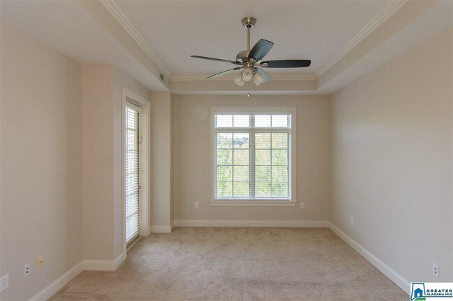 Building Photo - 2600 Highland Ave