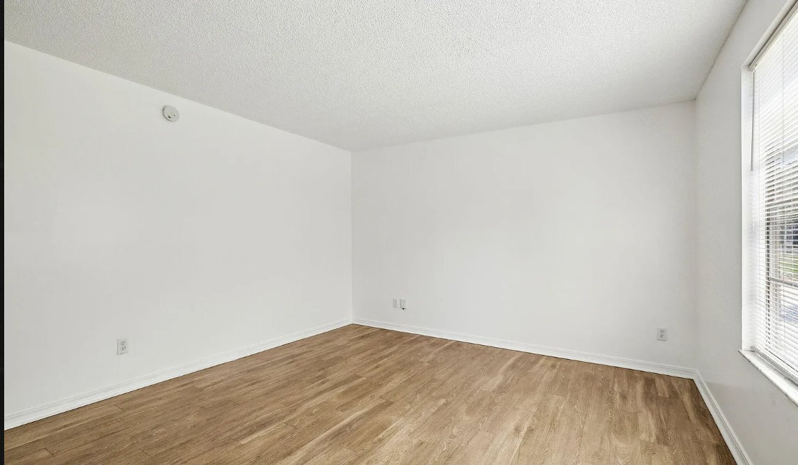 Building Photo - 4 Bentwood Ln