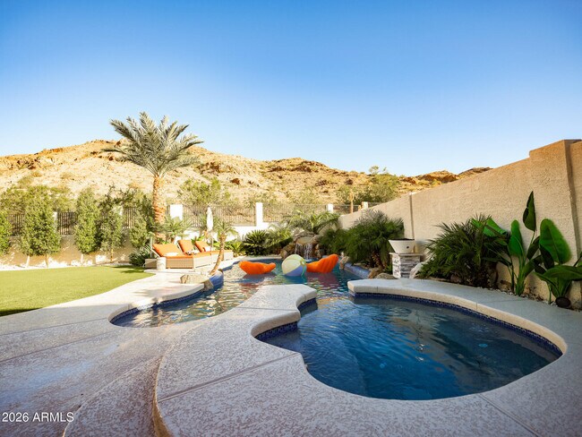 Building Photo - 2024 E Granite View Dr