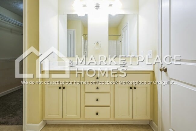 Building Photo - 510 Tyner Ave