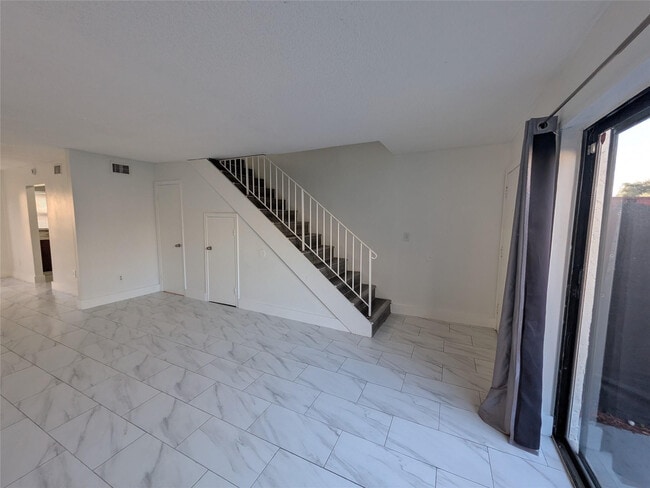 Building Photo - 2456 NW 52nd Ave