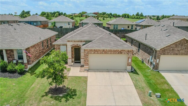Primary Photo - 462 Martha Dr