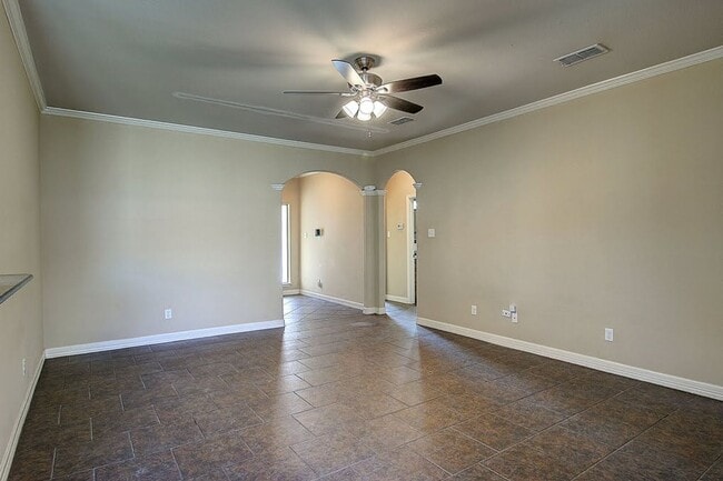 Building Photo - 6824 Fox Tail Dr