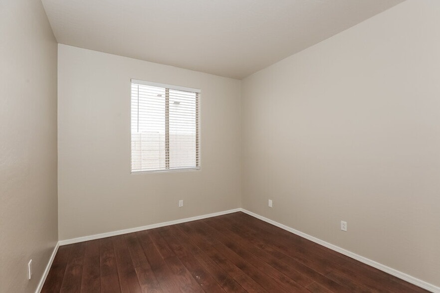 Building Photo - 6842 S 26th Pl