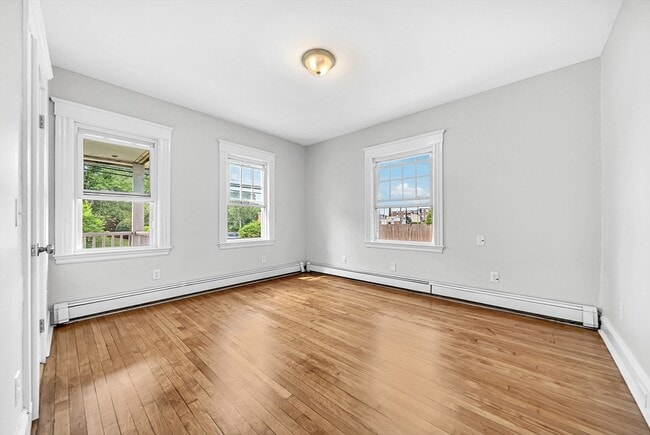 Building Photo - 726 Highland Ave