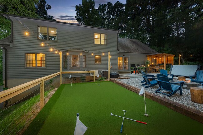 Building Photo - 41 Little Forest Dr