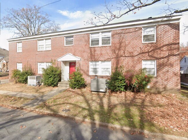 Building Photo - 127 Crestview Dr