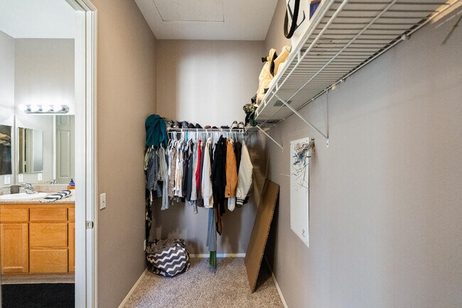 Building Photo - 49418 Wayne St