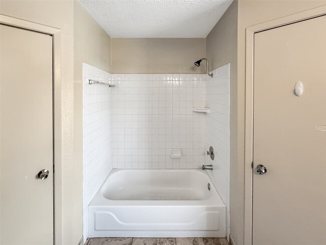 Building Photo - 20223 Regents Corner Ln