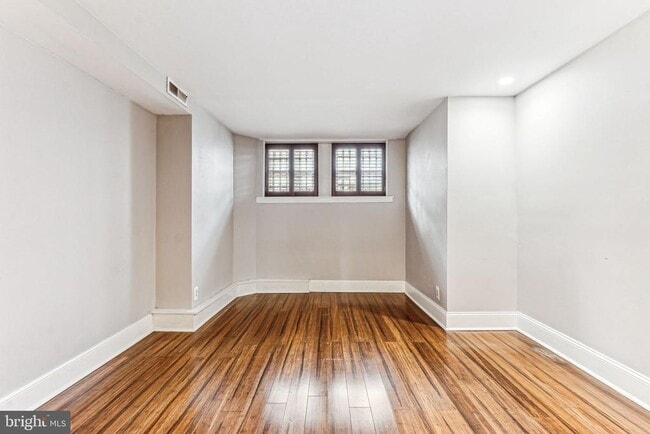 Building Photo - 1747 18th St NW