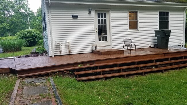 Building Photo - 68 Blatchley Ave