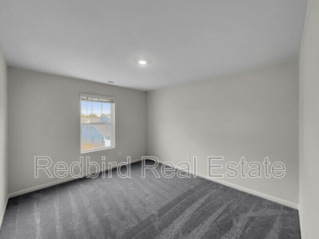 Building Photo - 1665 Manuka Ln