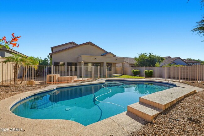 Building Photo - 7842 E Nestling Way