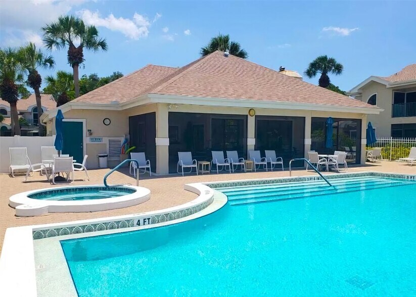 Building Photo - 50 Emerald Woods Dr