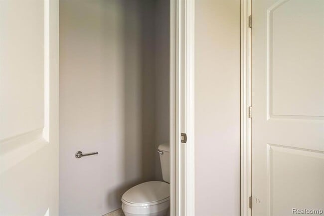 Building Photo - 4906 Stonehenge Dr