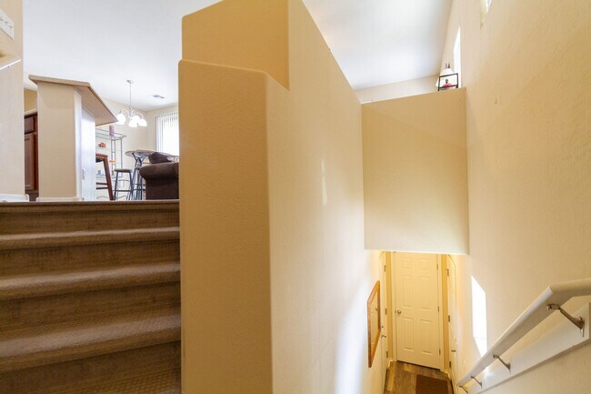 Building Photo - Welcome to Daravante, where this 2-bedroom...