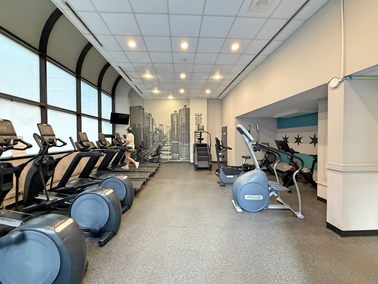 Building Photo - 211 E Ohio St