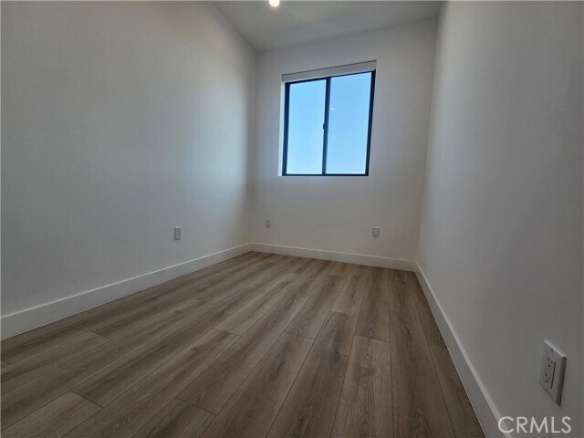 Building Photo - 6061 Fulton Ave