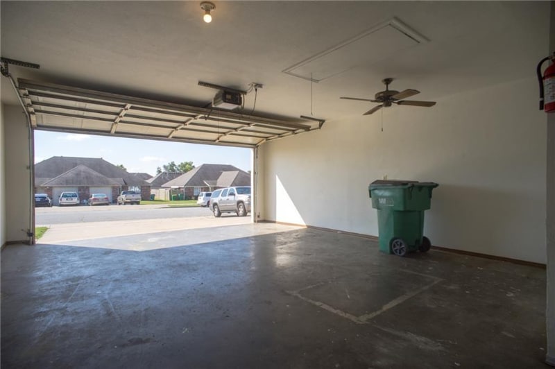 Building Photo - 1622 Tolleson Loop