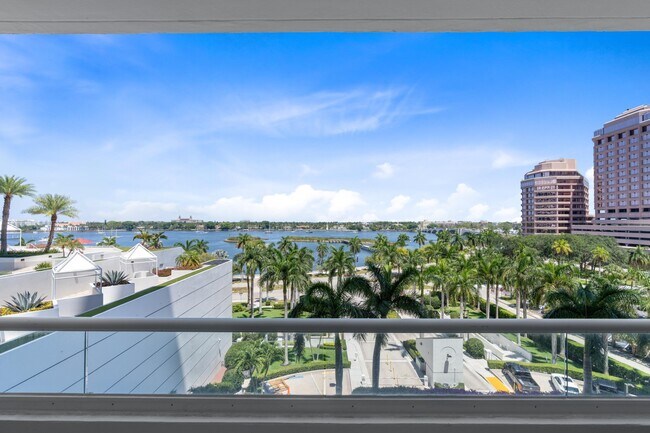 Primary Photo - 529 S Flagler Dr