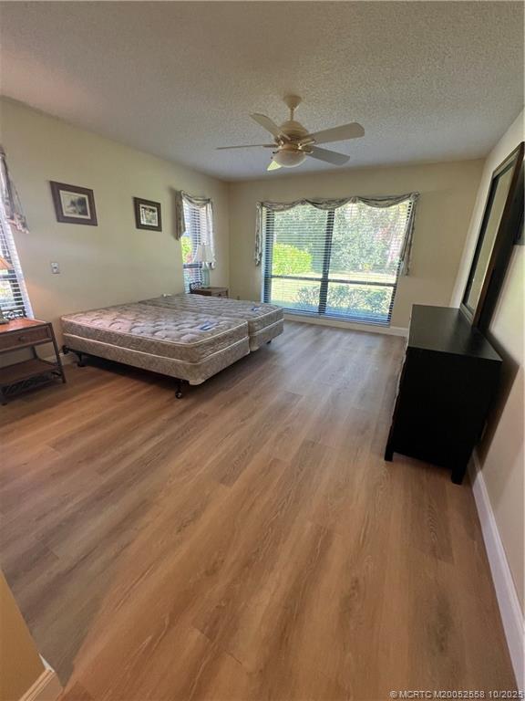 Building Photo - 2343 SW Spoonbill Dr